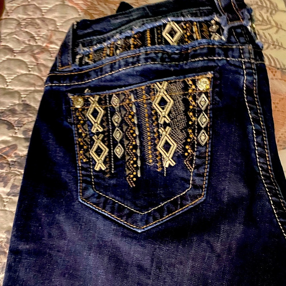 Miss me jeans sz 28 inseam 33 almost new only used once for two hours